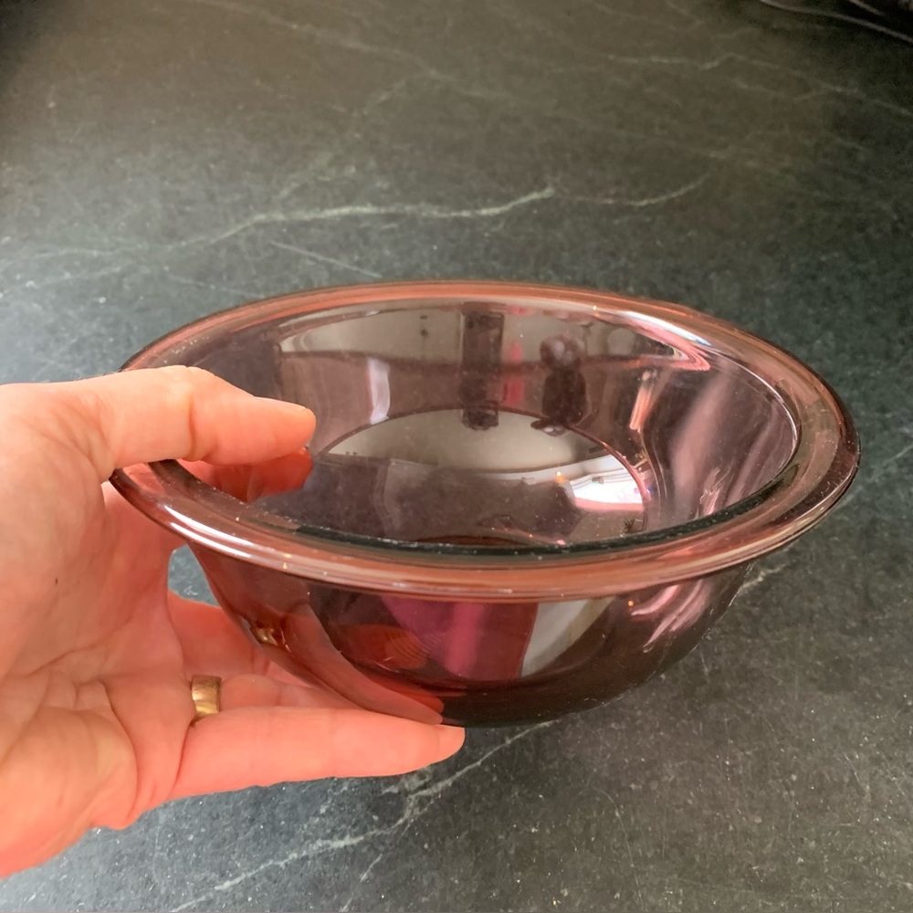 PYREX | Cranberry Glass Mixing Bowl | 322 1 litre - Picture 4 of 9
